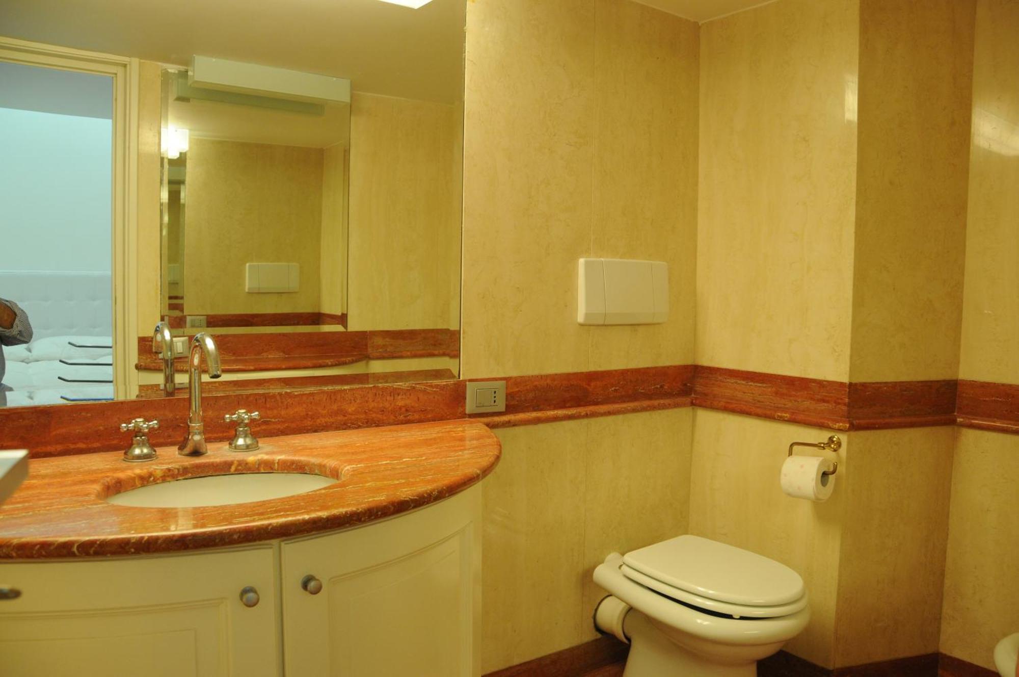 White Style Gambero Apartment Roma Ngoại thất bức ảnh